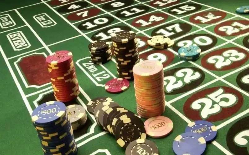 Perbandingan navigasi jelas untuk pengguna dewasa